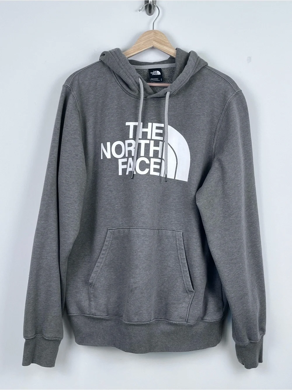 The North Face Men's Fleece Half Dome Graphic Pullover Hooded Sweatshirt Size M